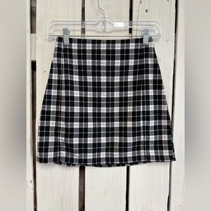 Brandy Melville Black White Plaid Mini Skirt XS